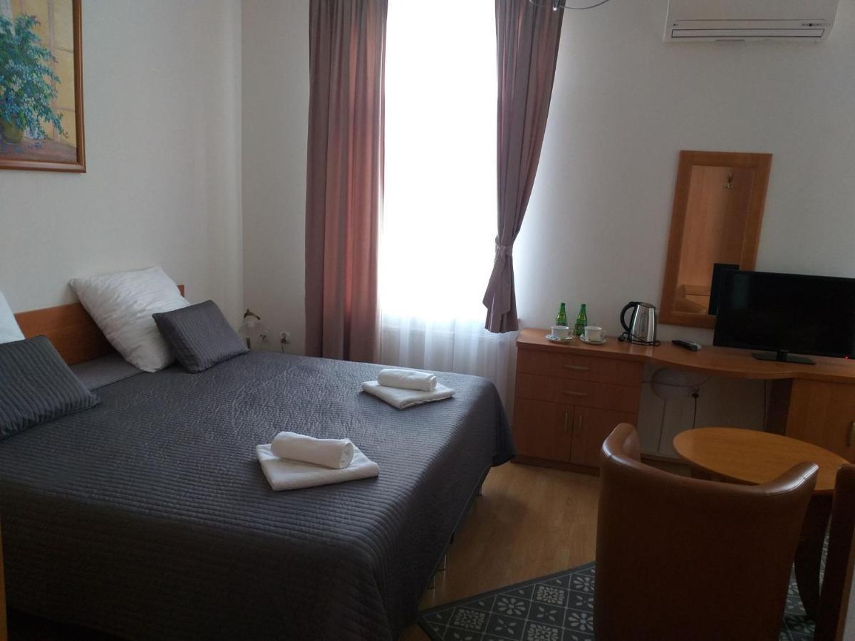 Pensjonat Zamek Derslawa Busko-Zdrój Extérieur photo